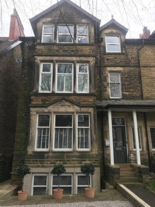 Dragon Parade Apartment Harrogate Extérieur photo